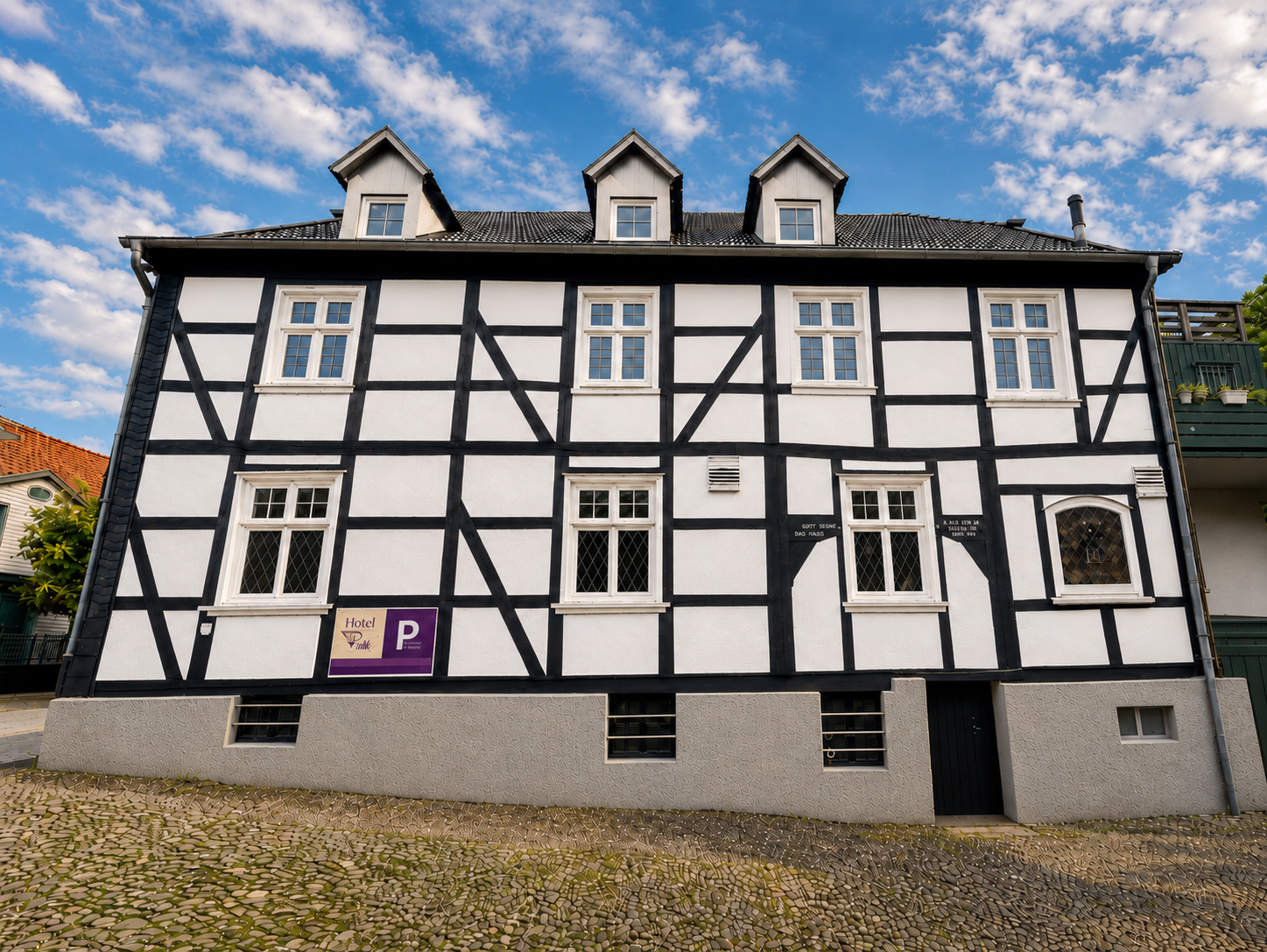 Fachwerkhaus Hotel Pemü – historisches Gebäude